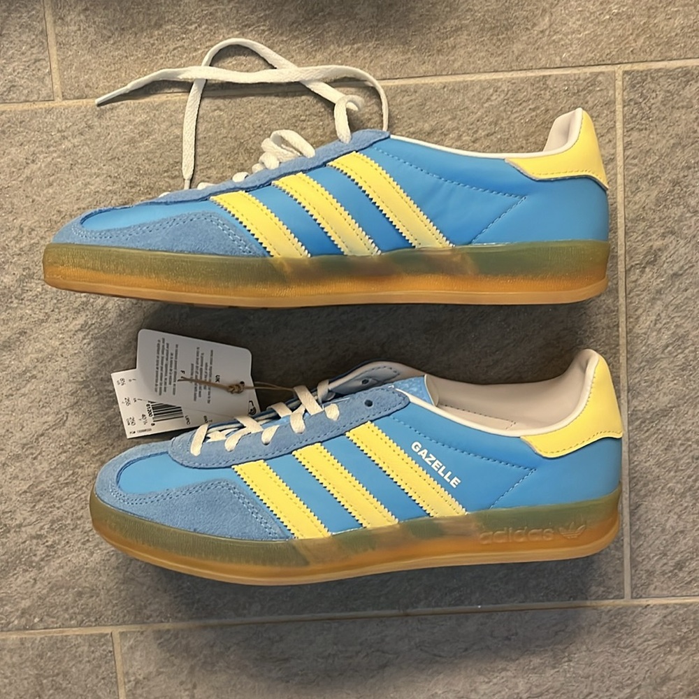 NWT adidas Women’s Gazelle Indoor Shoes